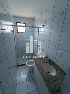 Apartamento com aproximadamente 115m2, 3 Quartos sendo 2 Suítes, 2 Vagas de Garagem!