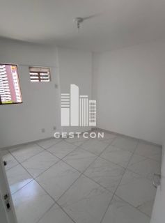 Apartamento com aproximadamente 94m2, 3 Quartos sendo 2 Suítes, Dep Completa e 2 vagas!