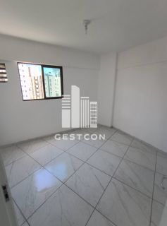 Apartamento com aproximadamente 94m2, 3 Quartos sendo 2 Suítes, Dep Completa e 2 vagas!