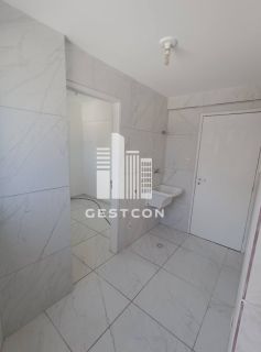 Apartamento com aproximadamente 94m2, 3 Quartos sendo 2 Suítes, Dep Completa e 2 vagas!