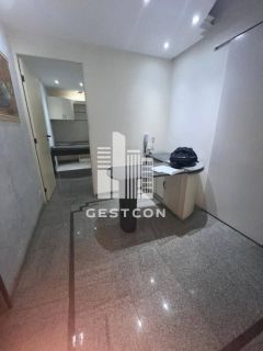 Sala Comercial com armários fixos, 1 Vaga de Garagem!