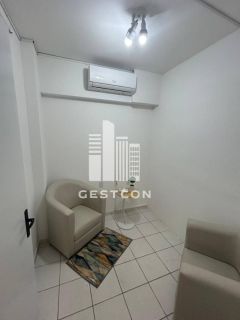 Sala Comercial MOBILIADA, com excelente localização!