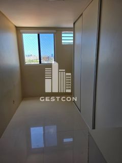 Apartamento com 55m², Varanda, 2 Quartos sendo 1 Suíte, 1 Vaga! (Lagoa do Araçá)