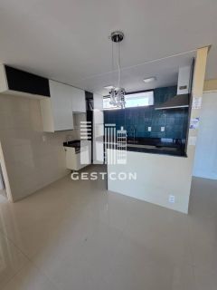 Apartamento com 55m², Varanda, 2 Quartos sendo 1 Suíte, 1 Vaga! (Lagoa do Araçá)