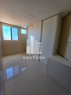 Apartamento com 55m², Varanda, 2 Quartos sendo 1 Suíte, 1 Vaga! (Lagoa do Araçá)
