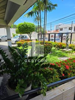 Apartamento com 55m², Varanda, 2 Quartos sendo 1 Suíte, 1 Vaga! (Lagoa do Araçá)