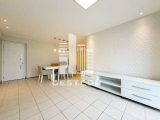 Apartamento com aproximadamente 100m², 3 Quartos sendo 1 Suíte, 2 vagas!