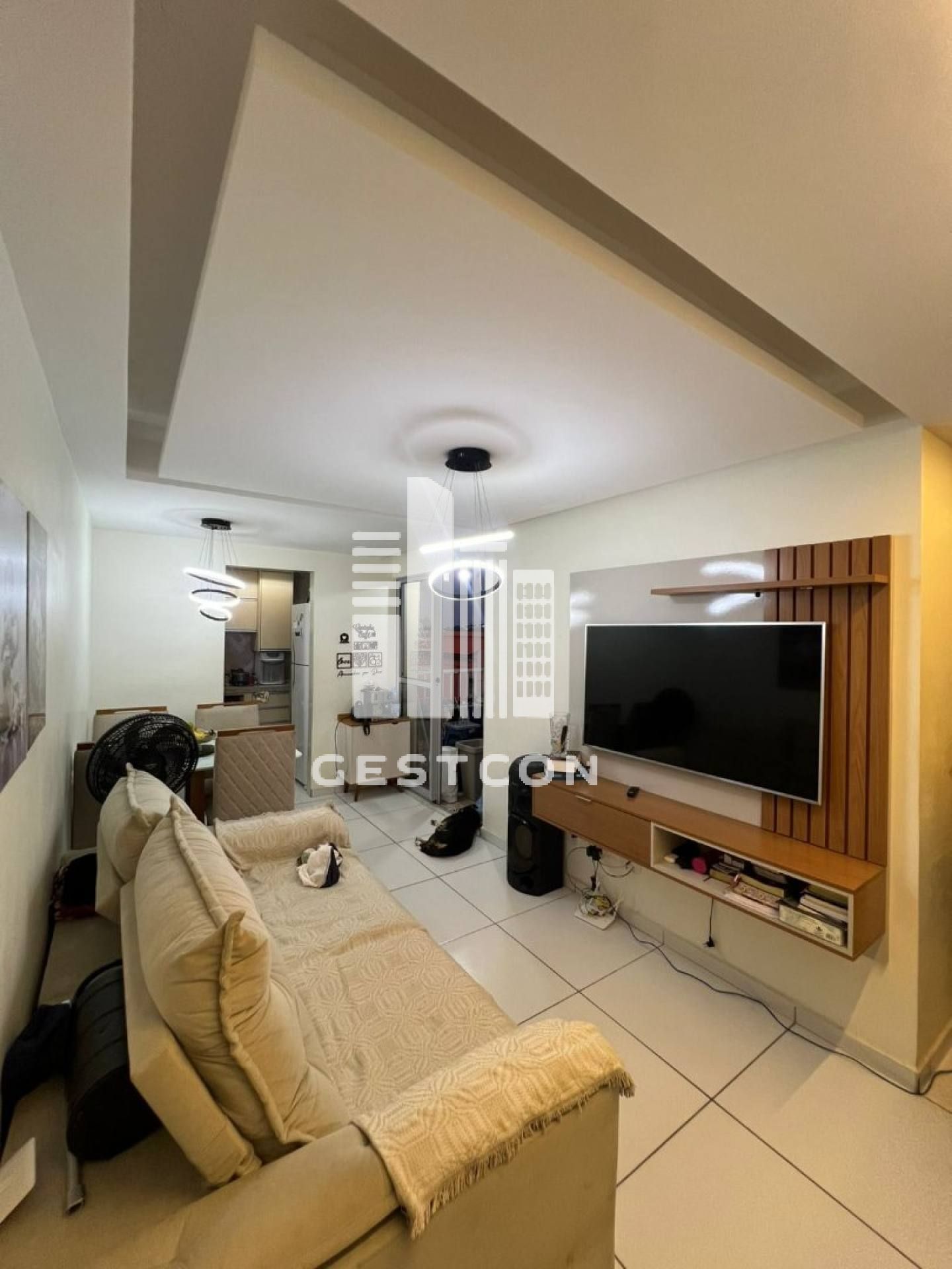 Vendo Apto 3 Quartos (1 Suíte) Reformado – Nascente com Cozinha Planejada