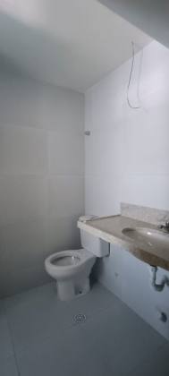 Apto Espaçoso 143m² | 4 Quartos (2 Suítes) + Sala 2 Ambientes- Espinheiro