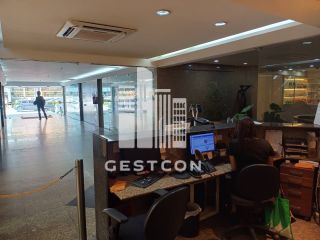 Salas Comerciais, Aproximadamente 50m2, estacionamento Rotativo!