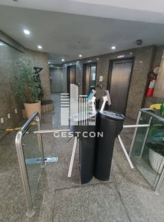 Salas Comerciais, Aproximadamente 50m2, estacionamento Rotativo!