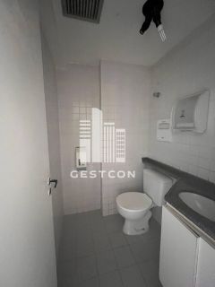 Salas Comerciais, Aproximadamente 50m2, estacionamento Rotativo!