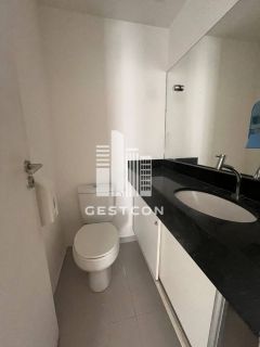 Loja com aproximadamente 60m2, estacionamento Rotativo, pertinho do Shopping Recife!