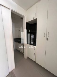 Loja com aproximadamente 60m2, estacionamento Rotativo, pertinho do Shopping Recife!