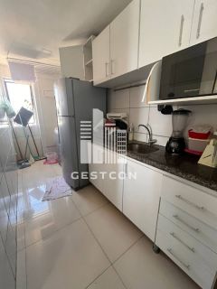 Apartamento MOBILIADO, 2 Quartos sendo 1 Suíte, 1 Vaga!