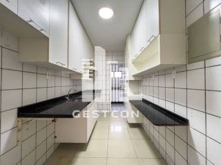 Apartamento com aproximadamente 100m2, 3 Quartos sendo 1 Suíte, 2 Vagas