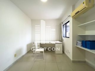 Apartamento com aproximadamente 100m2, 3 Quartos sendo 1 Suíte, 2 Vagas