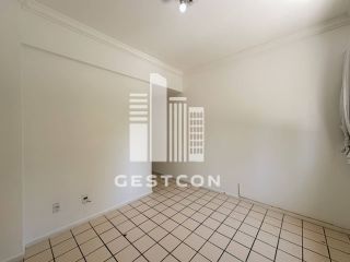 Apartamento com aproximadamente 120m2, 4 Quartos sendo 2 Suítes, 2 Vagas!