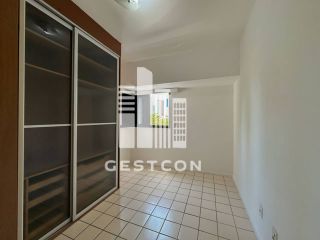 Apartamento com aproximadamente 120m2, 4 Quartos sendo 2 Suítes, 2 Vagas!