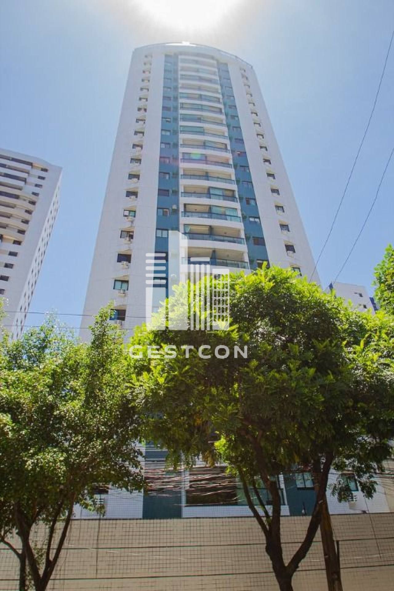 Apartamento com aproximadamente 100m2, 3 Quartos sendo 1 Suíte, 2 Vagas!