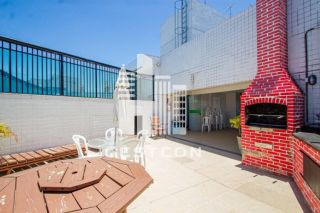 Apartamento com aproximadamente 100m2, 3 Quartos sendo 1 Suíte, 2 Vagas!