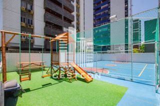 Apartamento com aproximadamente 100m2, 3 Quartos sendo 1 Suíte, 2 Vagas!