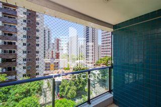 Apartamento com aproximadamente 100m2, 3 Quartos sendo 1 Suíte, 2 Vagas!