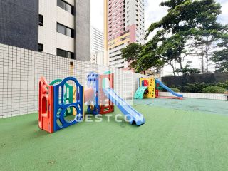 Apartamento com aproximadamente 170m2, 3 Quartos sendo 1 Suíte, 1 vaga!