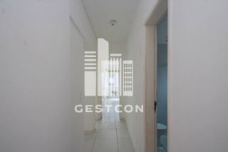 Apartamento com aproximadamente 170m2, 3 Quartos sendo 1 Suíte, 1 vaga!