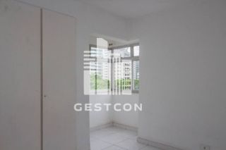 Apartamento com aproximadamente 170m2, 3 Quartos sendo 1 Suíte, 1 vaga!