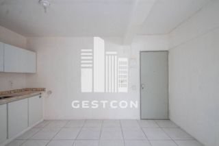Apartamento com aproximadamente 170m2, 3 Quartos sendo 1 Suíte, 1 vaga!