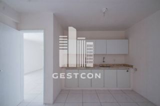 Apartamento com aproximadamente 170m2, 3 Quartos sendo 1 Suíte, 1 vaga!