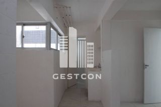 Apartamento com aproximadamente 170m2, 3 Quartos sendo 1 Suíte, 1 vaga!