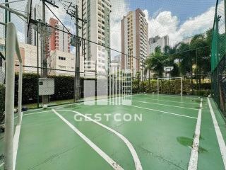 Apartamento com aproximadamente 155m2, 4 Quartos sendo 3 Suítes, 2 Vagas!