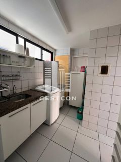 Apartamento com aproximadamente 60m2, 2 Quartos sendo 1 Suíte, 1 vaga!