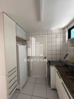 Apartamento com aproximadamente 60m2, 2 Quartos sendo 1 Suíte, 1 vaga!