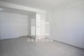Apartamento com aproximadamente 70m², 3 Quartos sendo 1 Suíte, 2 vagas!