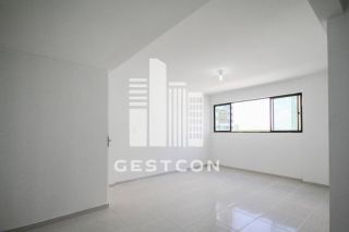 Apartamento com aproximadamente 70m², 3 Quartos sendo 1 Suíte, 2 vagas!