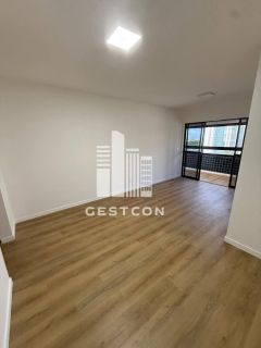 Apartamento 97m², 3 Quartos sendo 1 Suíte, 2 Vagas, Dep. Completa!