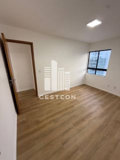 Apartamento 97m², 3 Quartos sendo 1 Suíte, 2 Vagas, Dep. Completa!