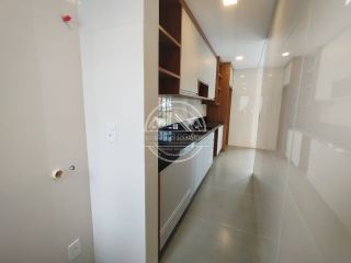 Apartamento Para Vender com 3 quartos 1 suítes no bairro Itacolomi em Balneário Piçarras