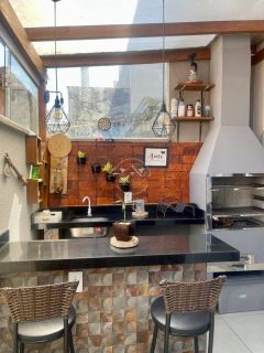 Sobrado Mobiliado com 2 suítes no bairro Itacolomi em Balneário Piçarras