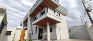 Sobrado Para Vender com 3 quartos 1 suítes no bairro Itajuba em Barra Velha