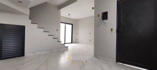 Sobrado Para Vender com 3 quartos 1 suítes no bairro Itajuba em Barra Velha