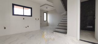 Sobrado Para Vender com 3 quartos 1 suítes no bairro Itajuba em Barra Velha