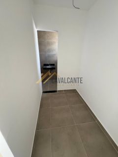 EXELENTE CASA FORA DE CONDOMINIO, CASA NOVA 3/4 DE ESQUINA