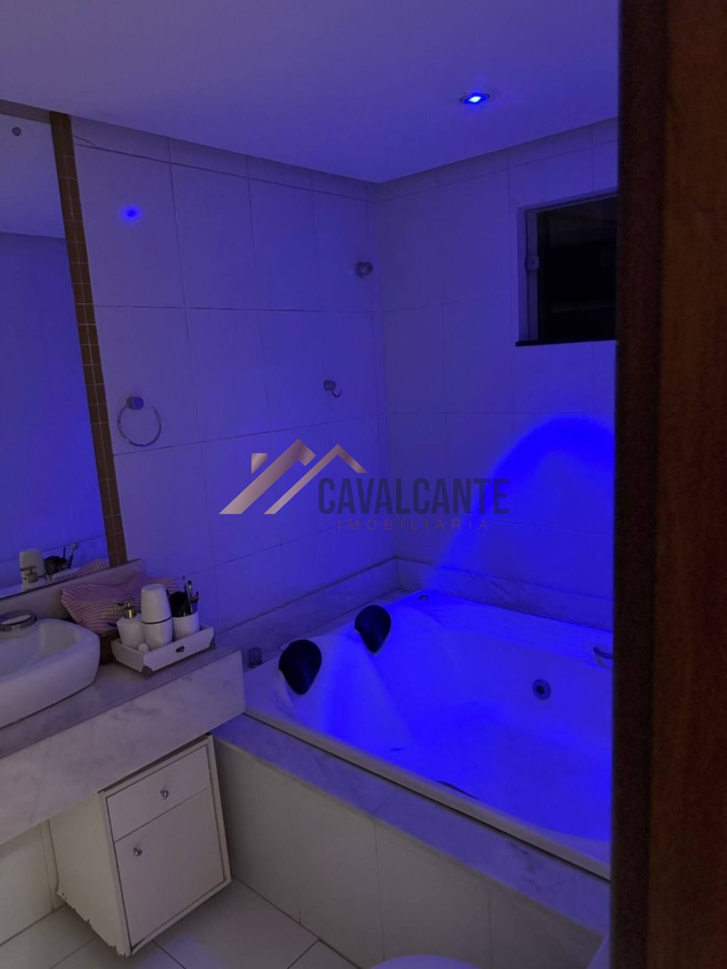 OPORTUNIDADE, EXCELENTE CASA 3/4 DUAS SUITE , CONDOMINIO ROSÃNGELA CARVALHO