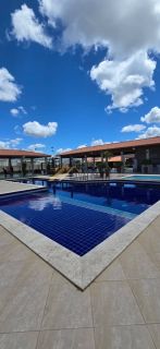 CASA À VENDA NO CONDOMÍNIO AZUL VILLE