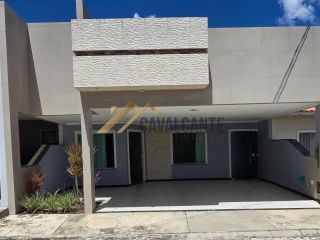 CASA À VENDA NO CONDOMÍNIO AZUL VILLE