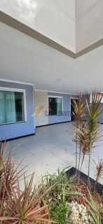 CASA À VENDA NO CONDOMÍNIO AZUL VILLE